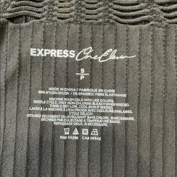 Express Crop Top - Picture 4 of 4